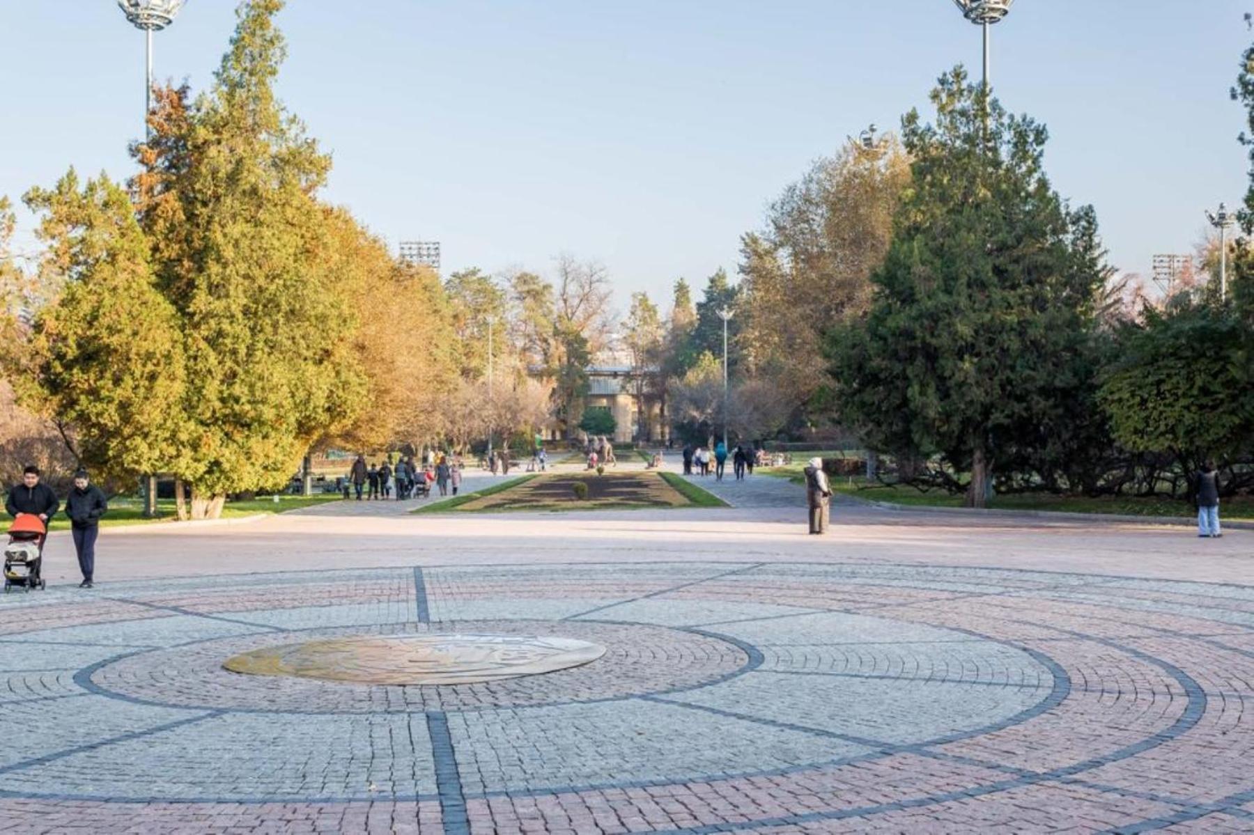 Apartment свежая студия в центре города Almaty